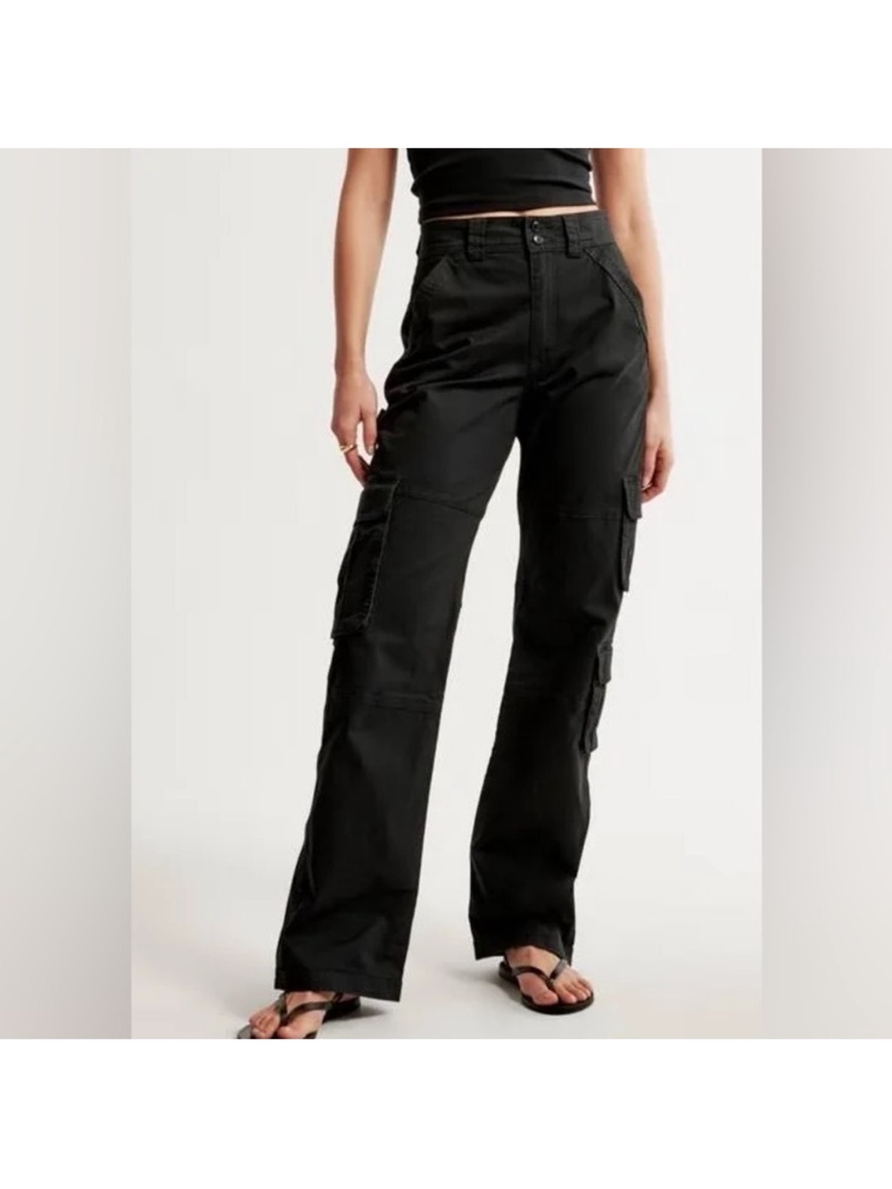 Abercrombie & Fitch Black Wide-Leg Cargo Pants - Women - Picture 1 of 5